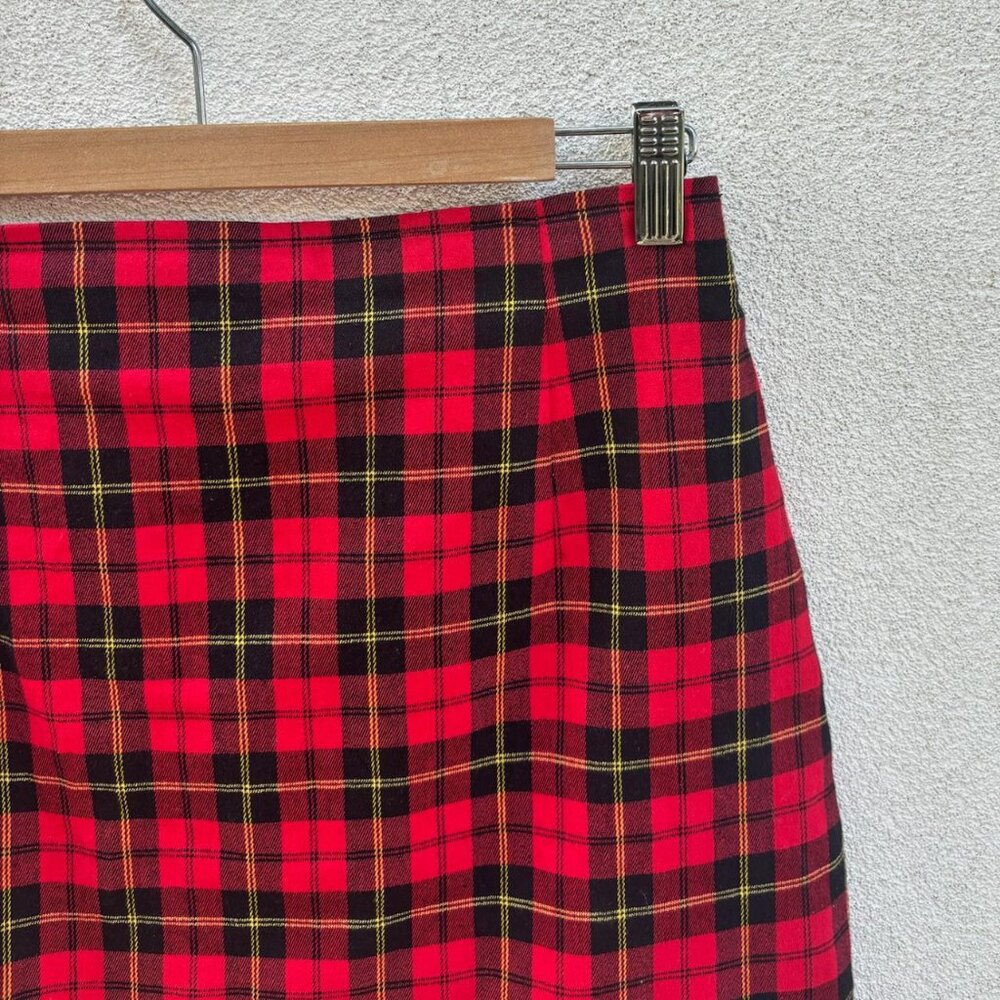 VINTAGE Red Plaid Mini Skirt by The Limited Size 8 - Picture 2 of 4